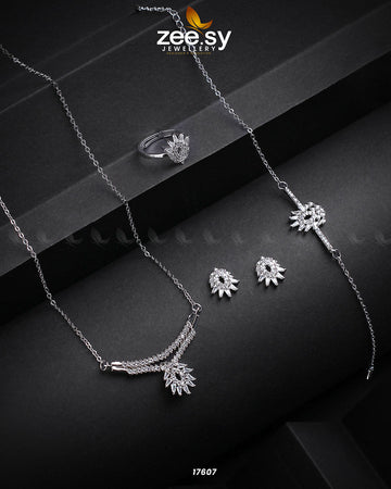 Mirage Necklace - House Of Zarish