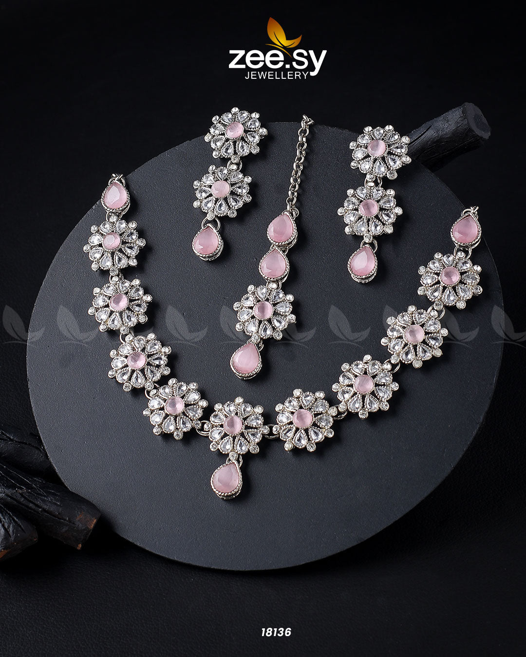 Narcissus Necklace Set - House Of Zarish