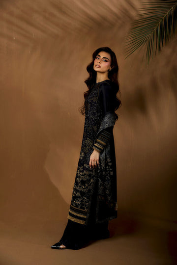 Sobia Nazir | Winter Shawl 25 | Design 1A
