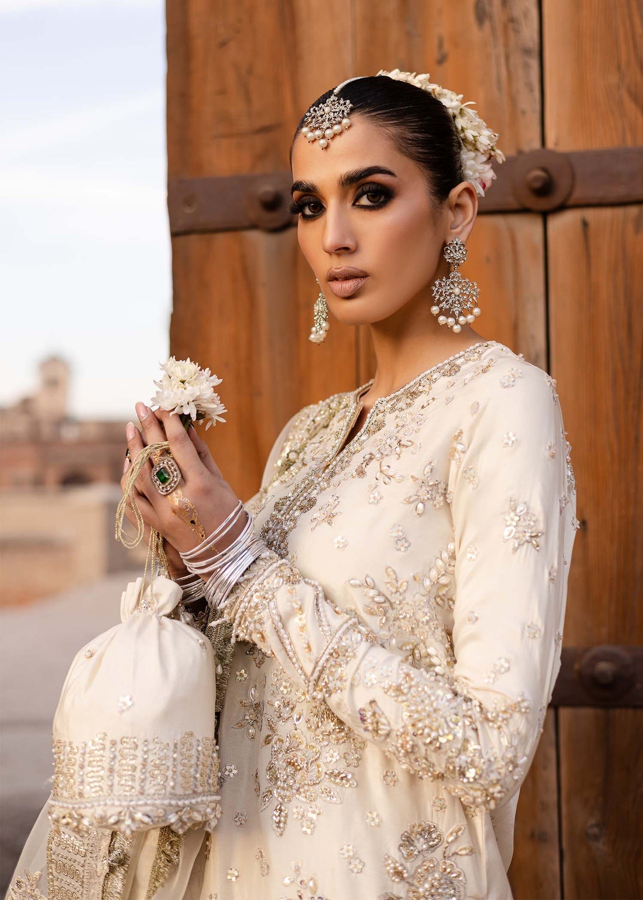 Akbar Aslam | Dastaan Luxury Formals | Roshaneh