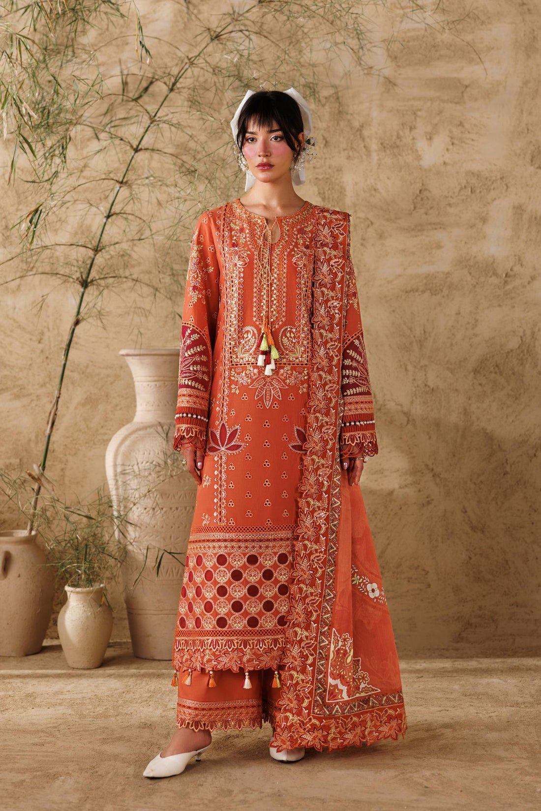 Akbar Aslam | Elea Lawn 26 | Alpine