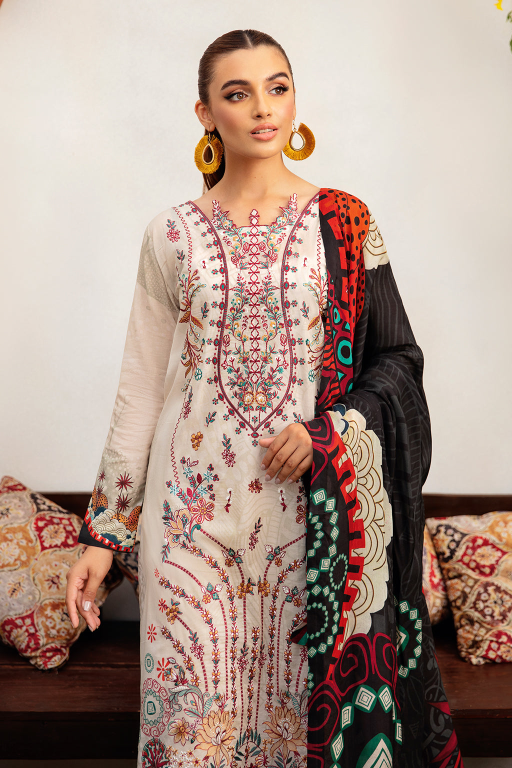 Ramsha | Luxury Lawn 24 | L-1208