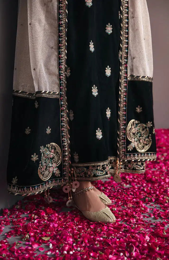 Emaan Adeel | Makhmal Velvet Edition 23 | MK-08 AQS - House Of Anaya