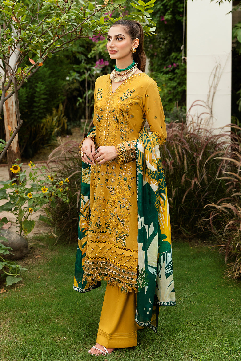 Ramsha | Luxury Lawn 24 | Y-805 - House Of Anaya