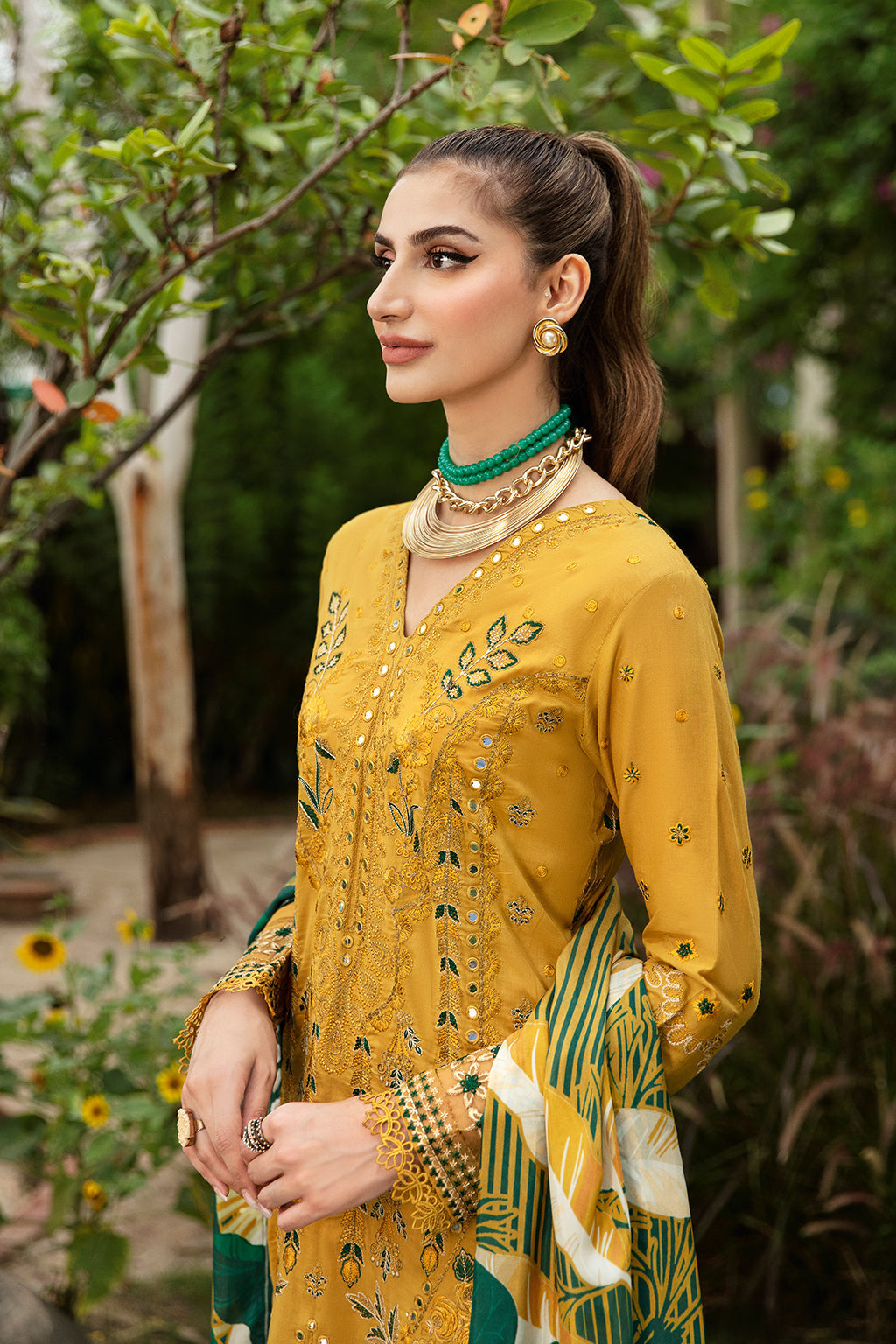 Ramsha | Luxury Lawn 24 | Y-805 - House Of Anaya