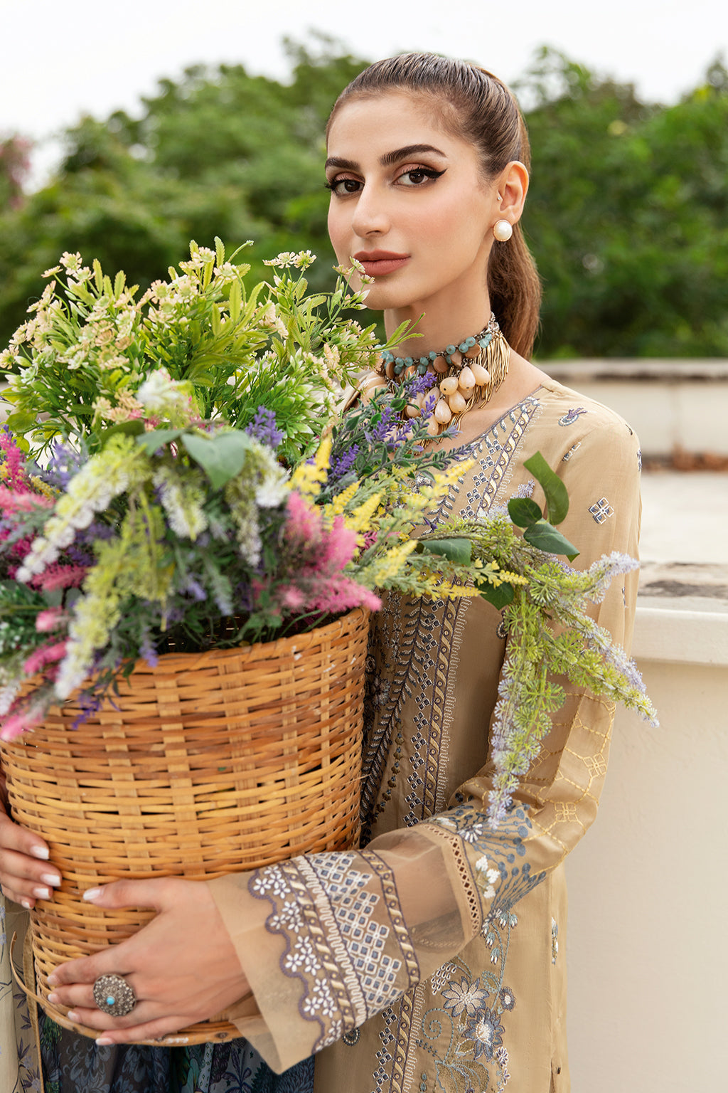 Ramsha | Luxury Lawn 24 | Y-802 - House Of Anaya