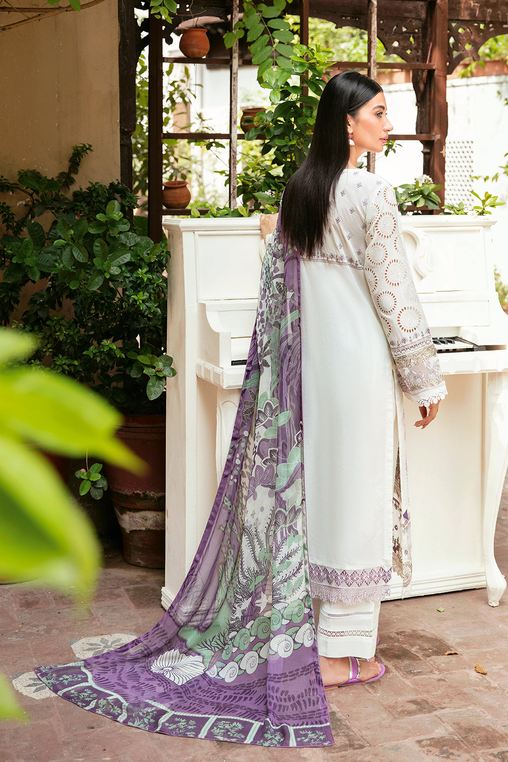 Ramsha | Luxury Lawn 24 | L-809 - House Of Anaya