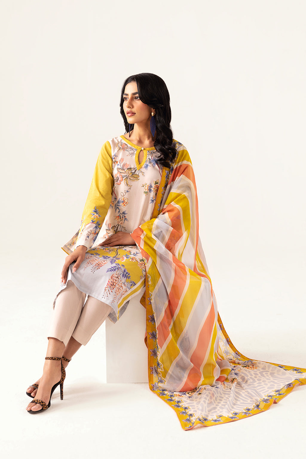 Ramsha | Pinted Lawn | RP-111 - House Of Anaya