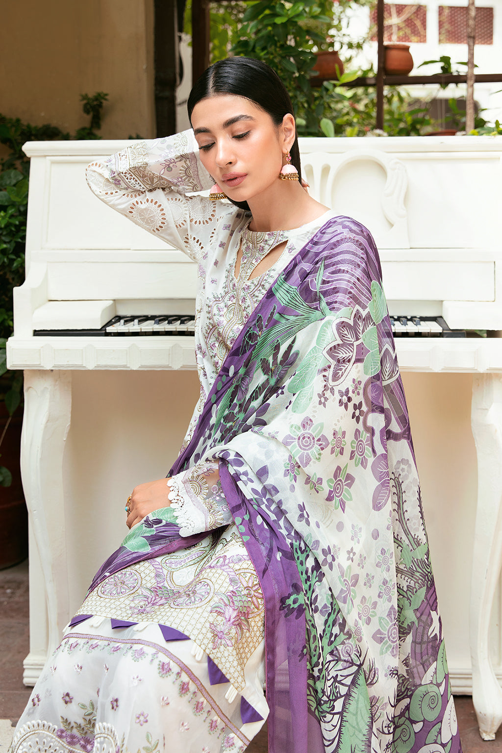Ramsha | Luxury Lawn 24 | L-809 - House Of Anaya