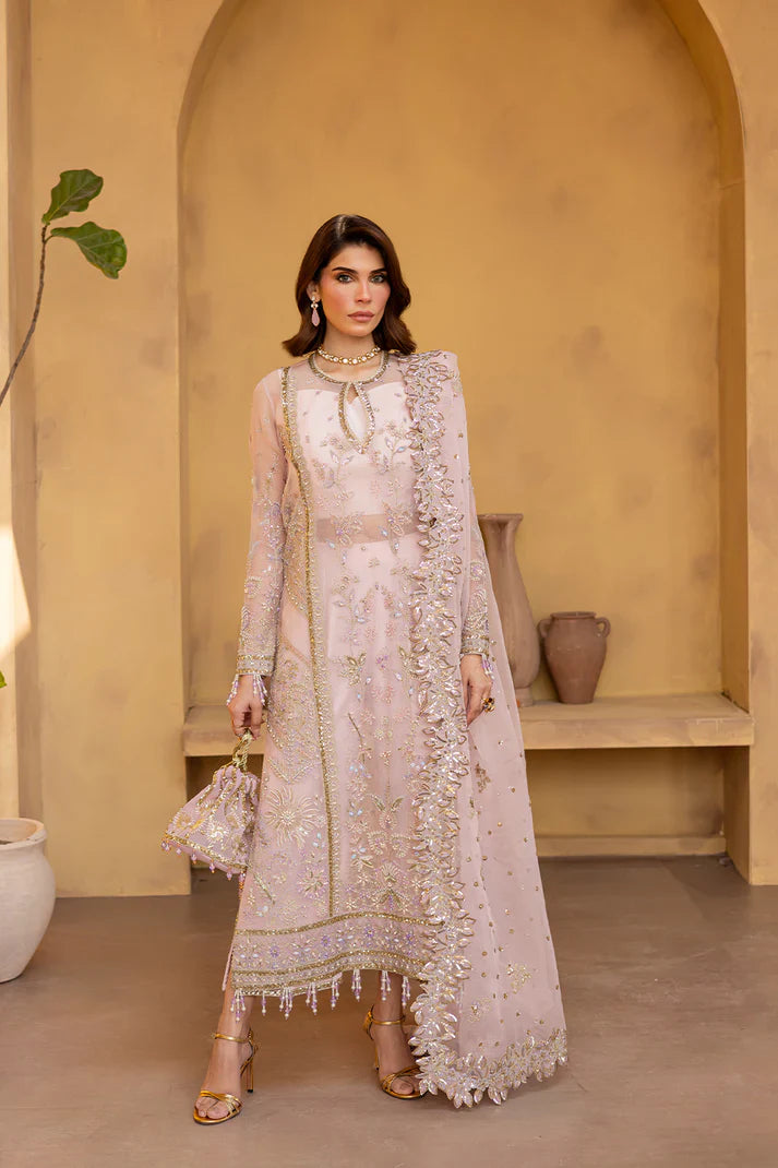 Emaan Adeel | Regalia Luxury Formals | VELOURA