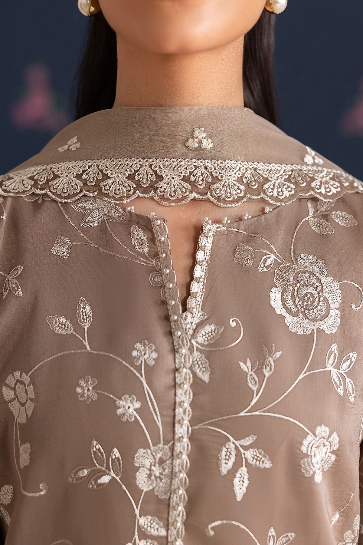 Baroque | Embroidered Lawn | SF-4467