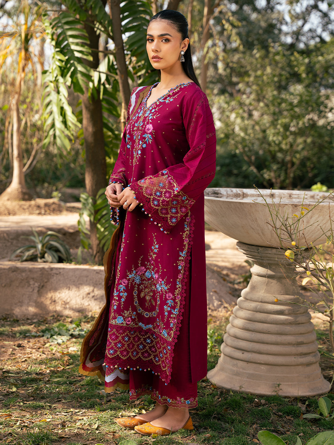 Bin Ilyas | Hazel Printed Lawn 25 | 2078 - A