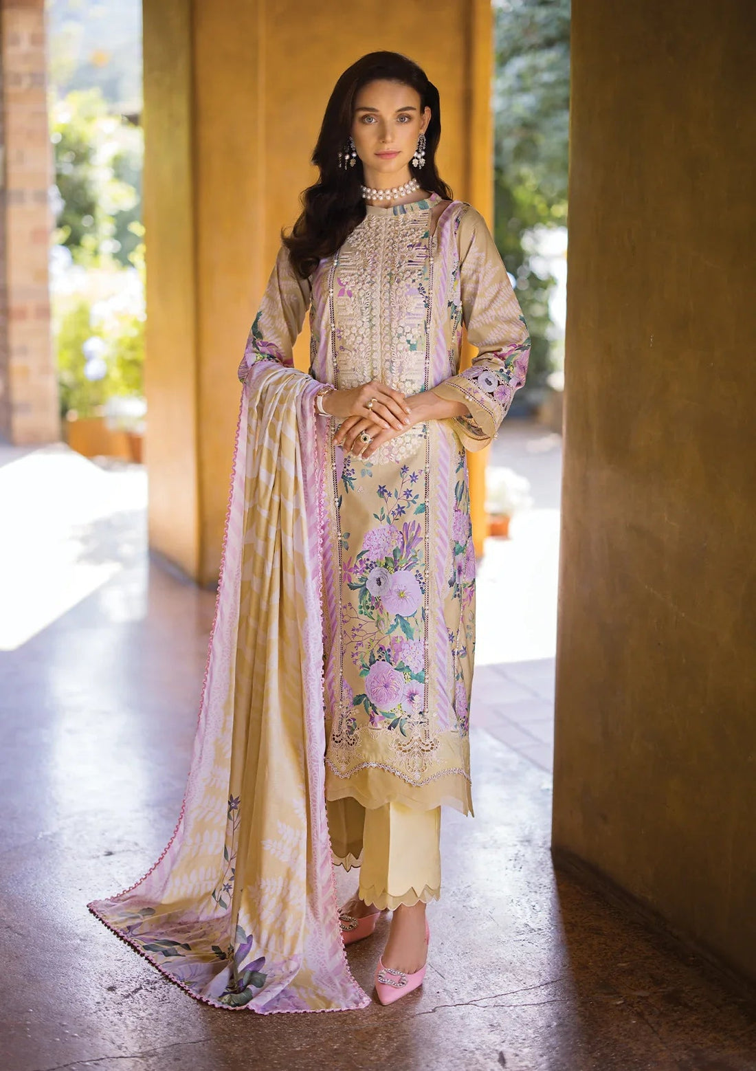 Elaf Premium Print Chikankari Lawn 3Pc Suit ECT-04A TWINKLE