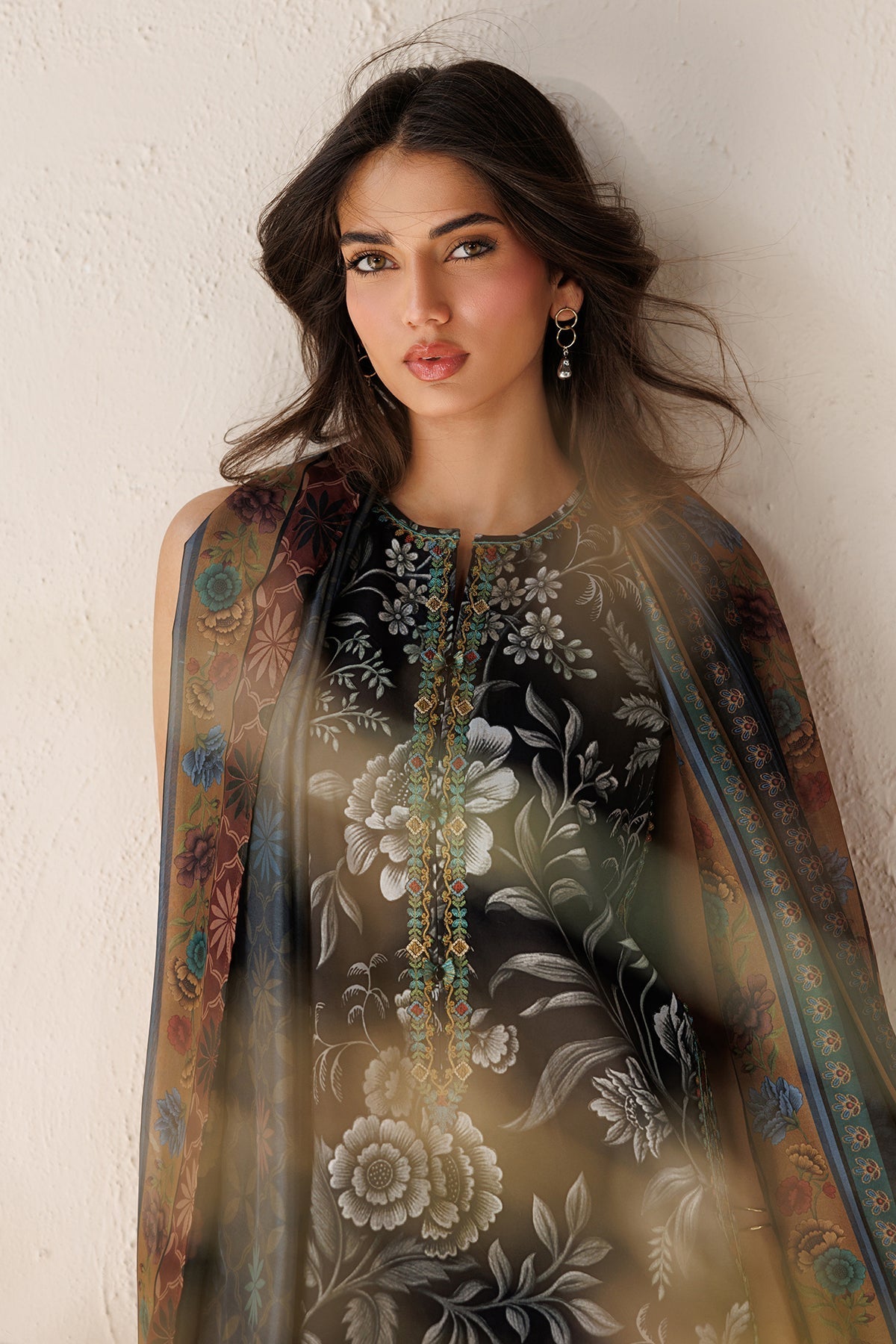 Baroque | Embroidered Lawn | SF-4516