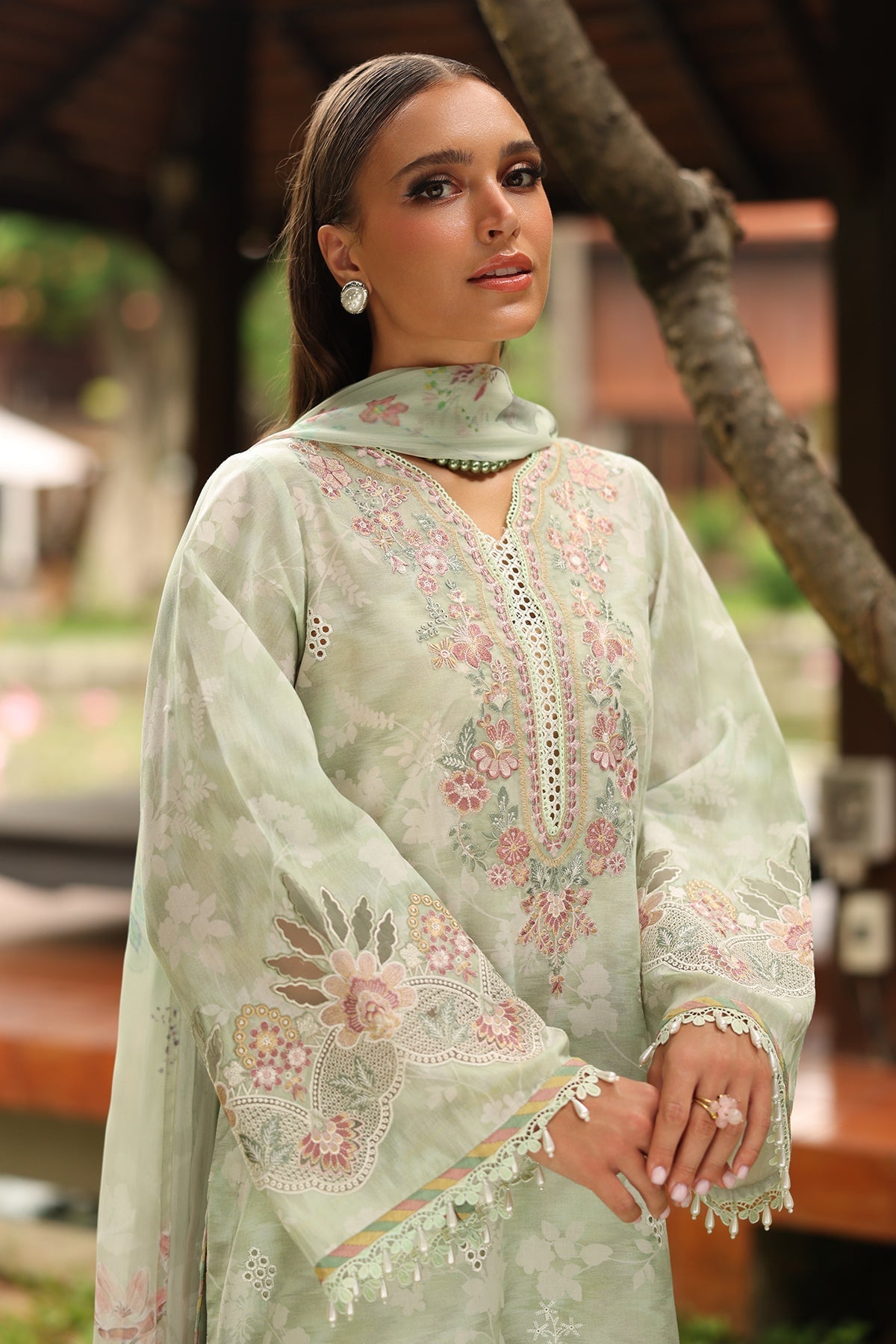 Baroque | Embroidered Lawn | SF-4249