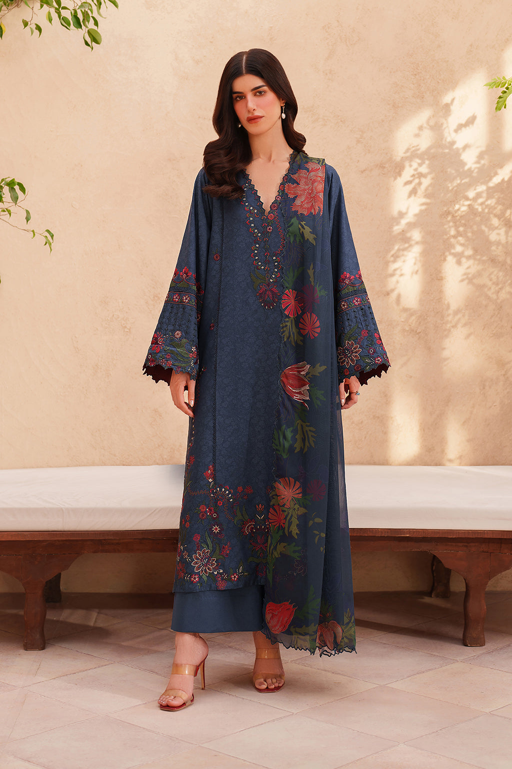 Iznik | Eid Lawn | EL-01 Embroidered Lawn