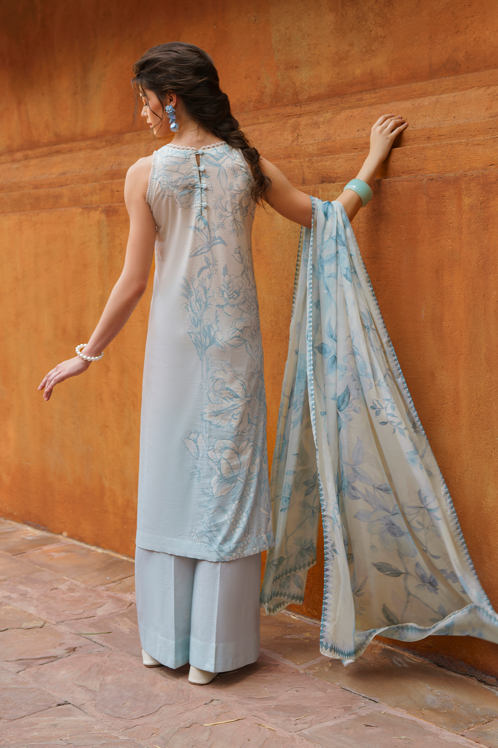 Iznik | Exclusive Lawn | UE-227 PRINTED LAWN