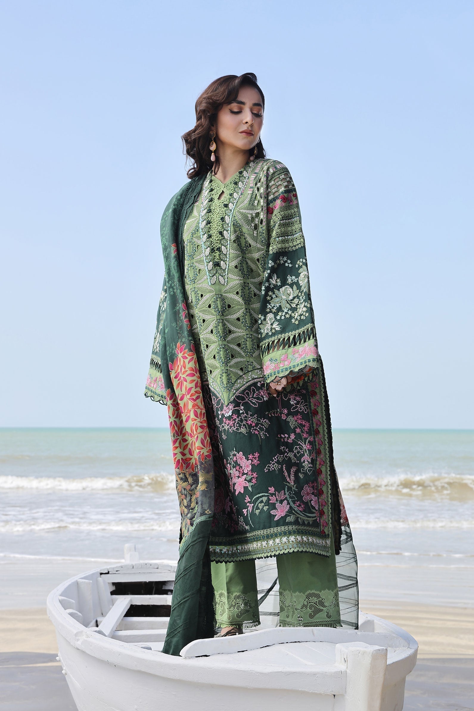 Maryam Hussain | Luxury Lawn 24 | GARDENIA - House of Zarish