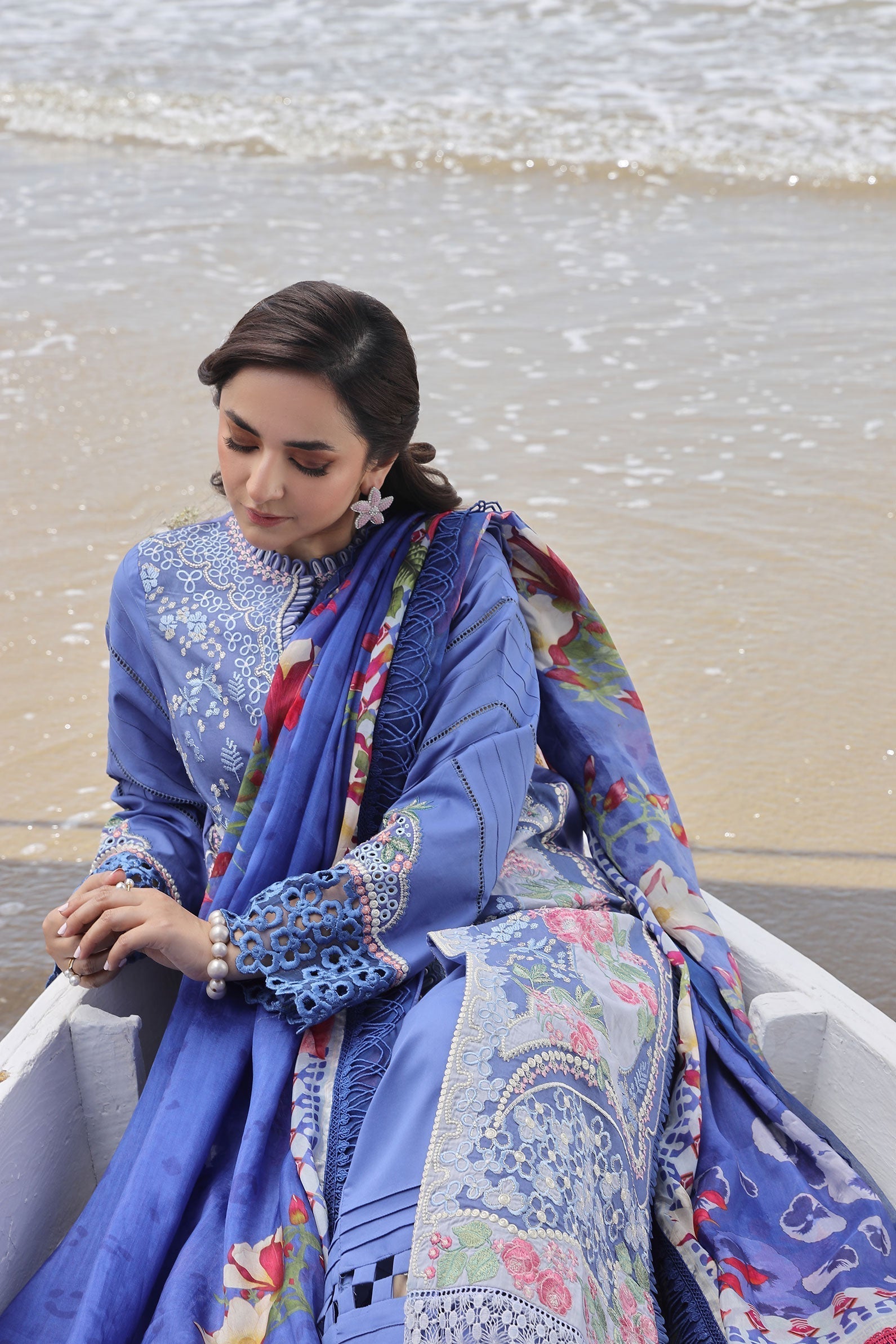Maryam Hussain | Luxury Lawn 24 | AYRA - House of Zarish