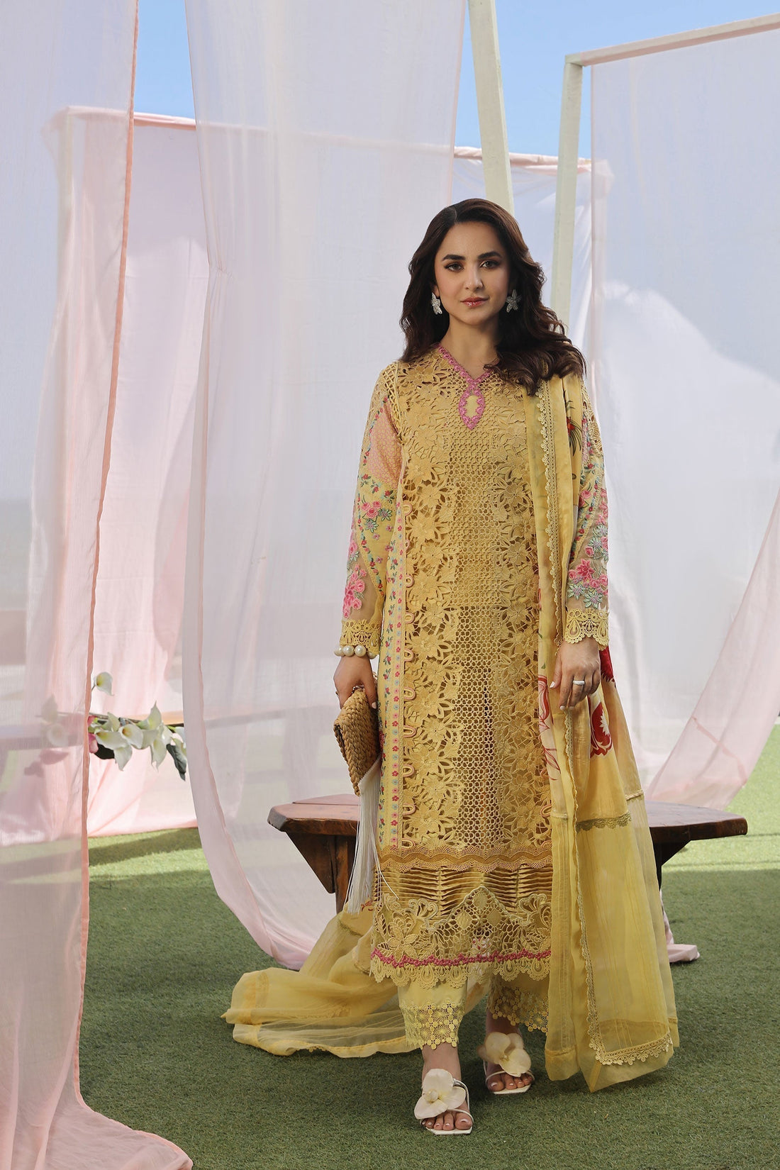 Maryam Hussain | Luxury Lawn 24 | TROPICA - House of Zarish