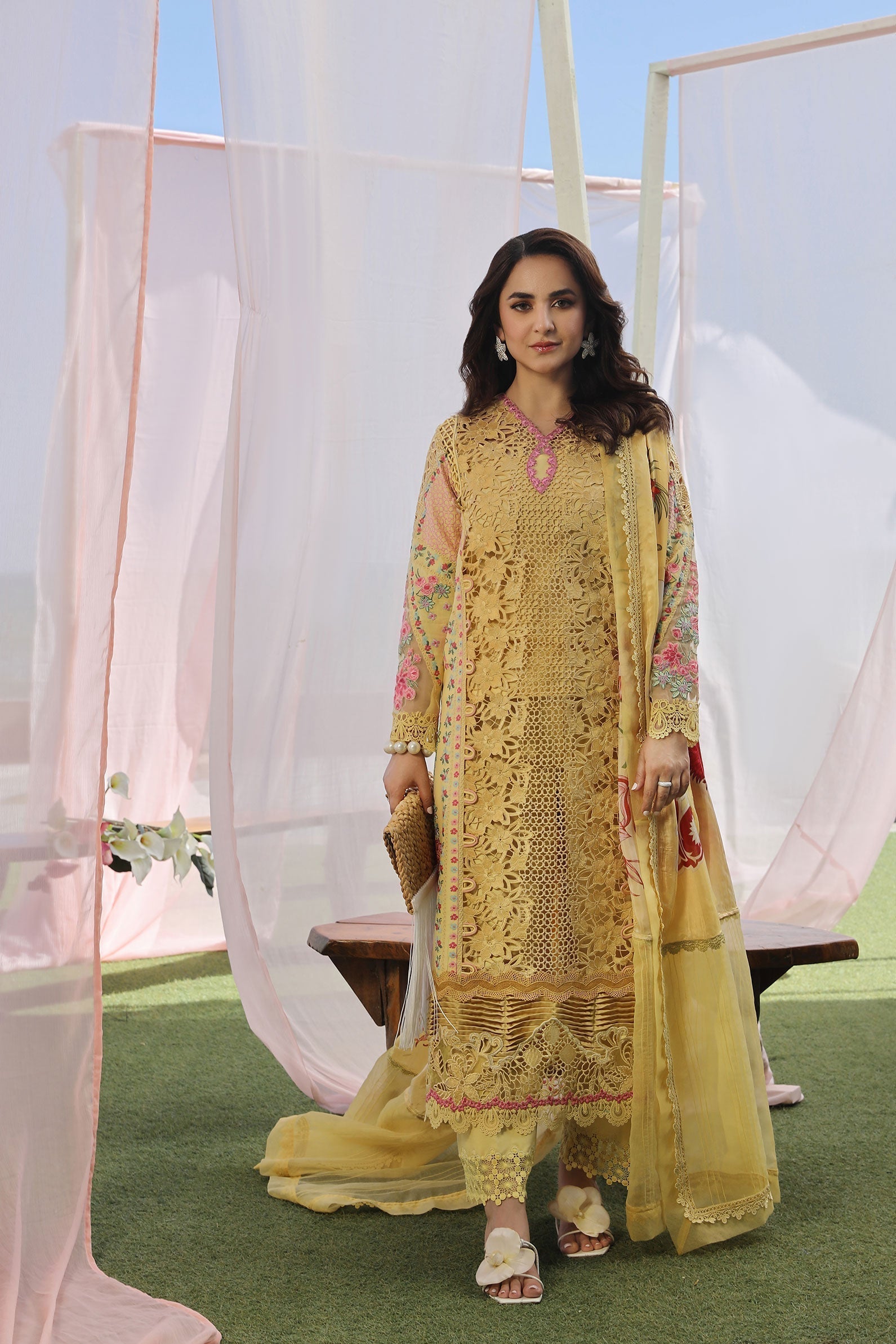 Maryam Hussain | Luxury Lawn 24 | TROPICA - House of Zarish