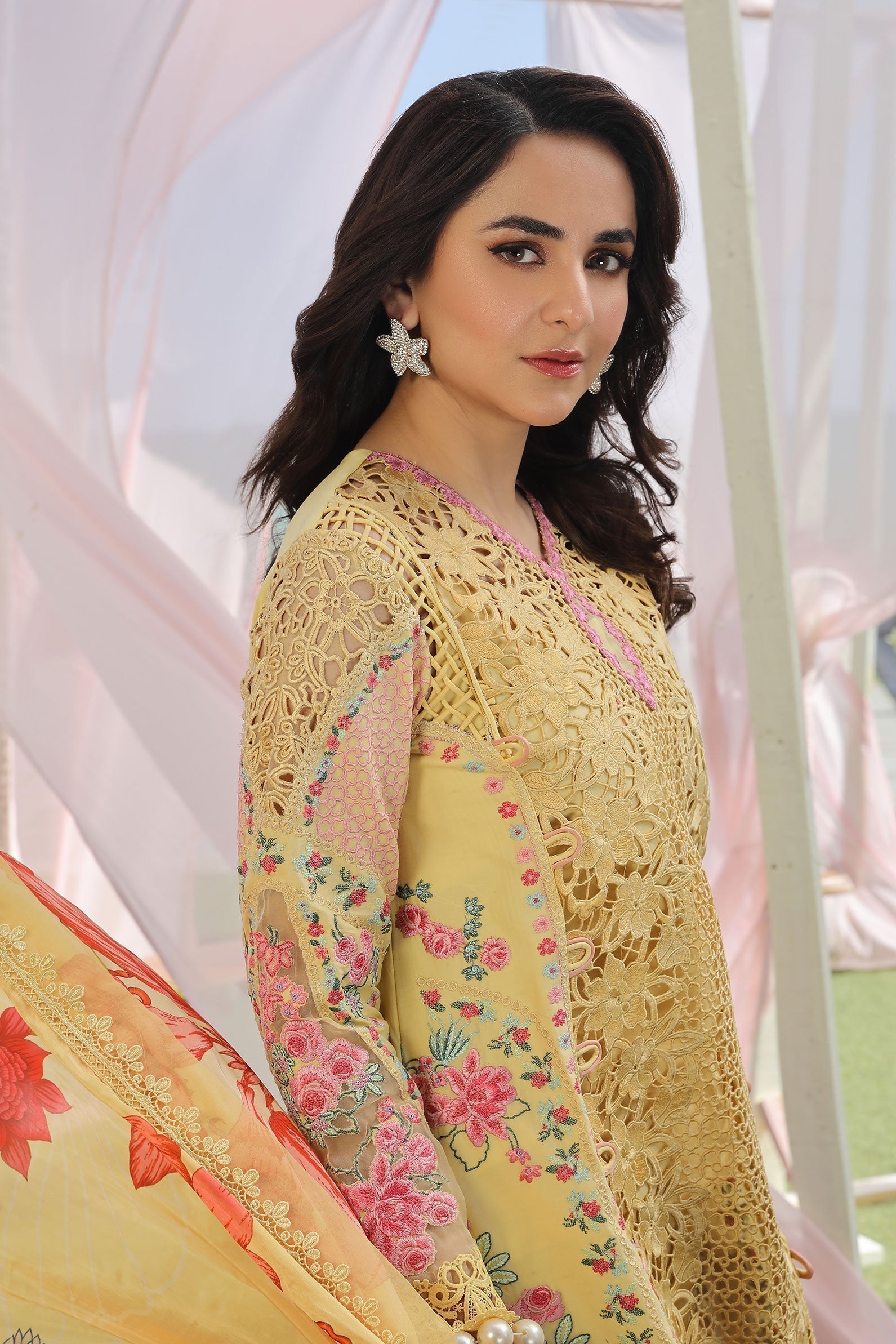 Maryam Hussain | Luxury Lawn 24 | TROPICA - House of Zarish