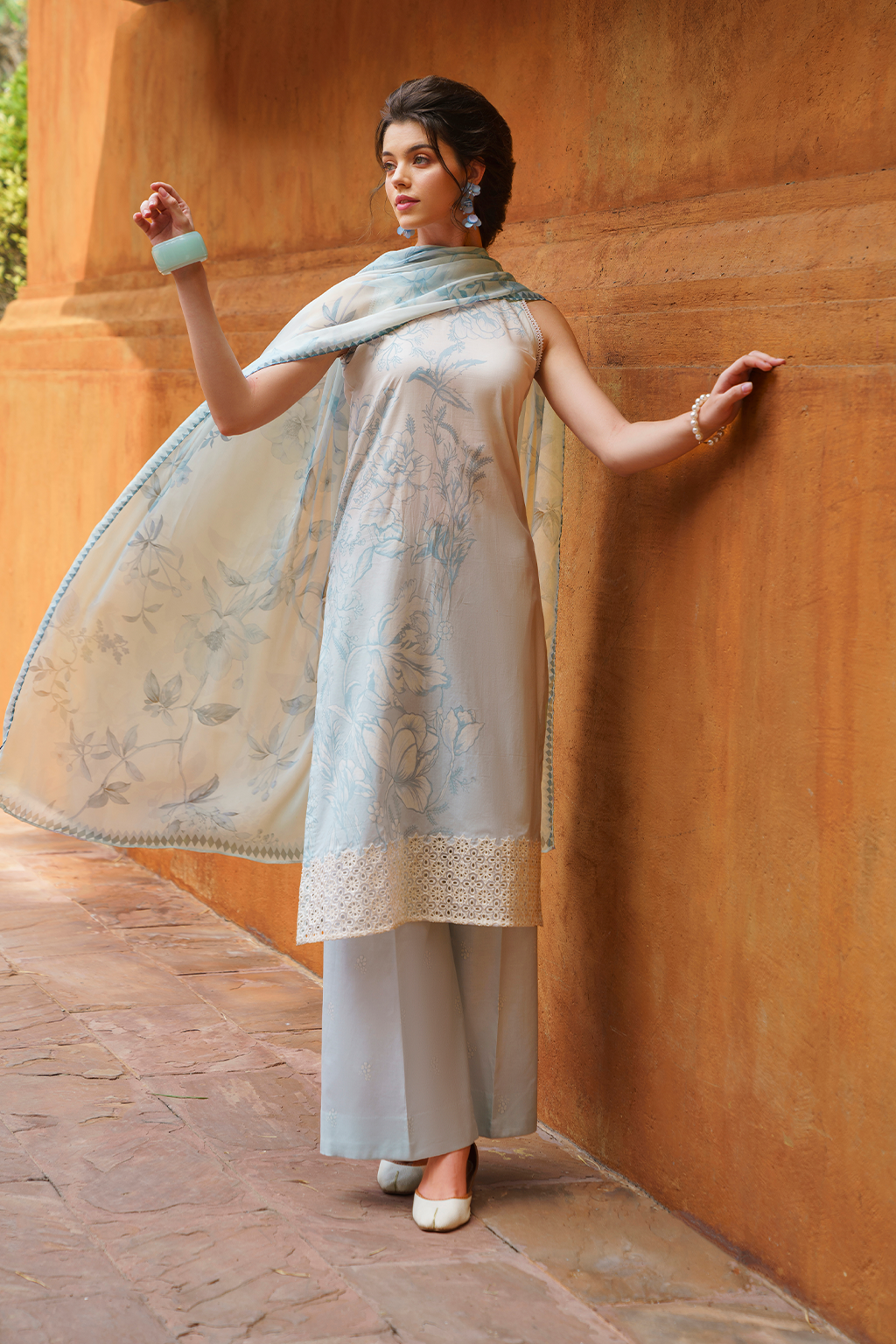 Iznik | Exclusive Lawn | UE-227 PRINTED LAWN