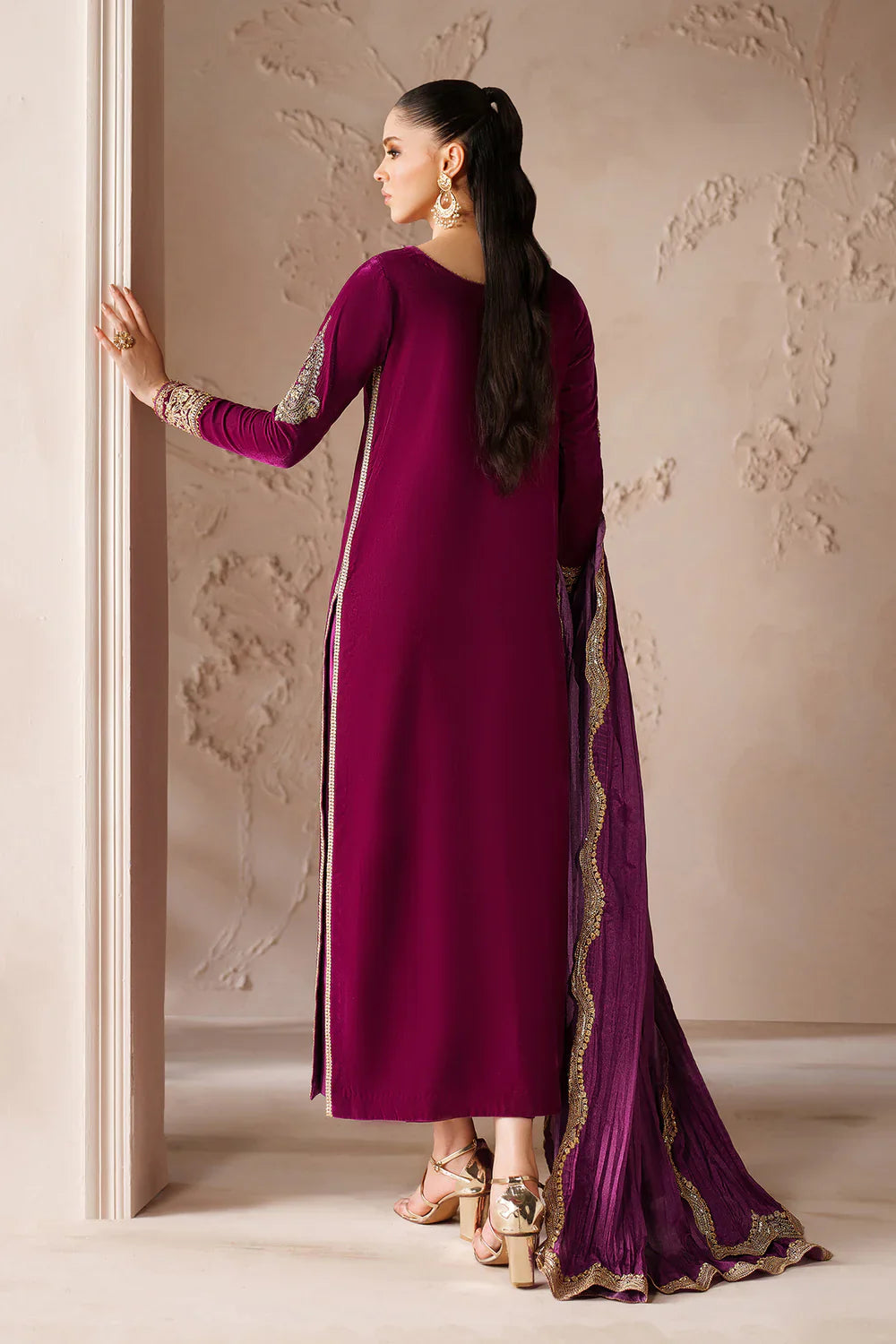 Baroque | EMBROIDERED VELVET |  PR-1205