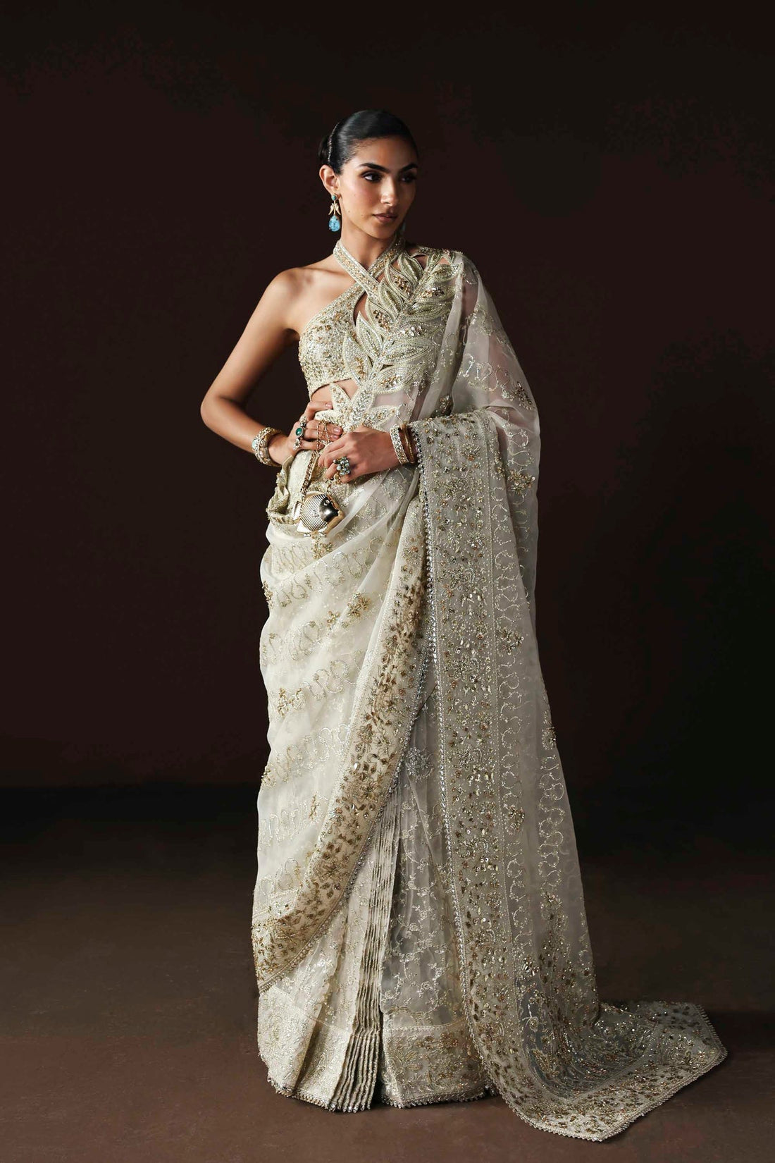 Akbar Aslam | Luxury Formals | Luna