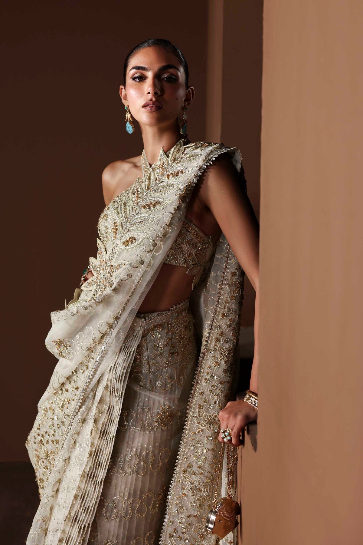 Akbar Aslam | Luxury Formals | Luna
