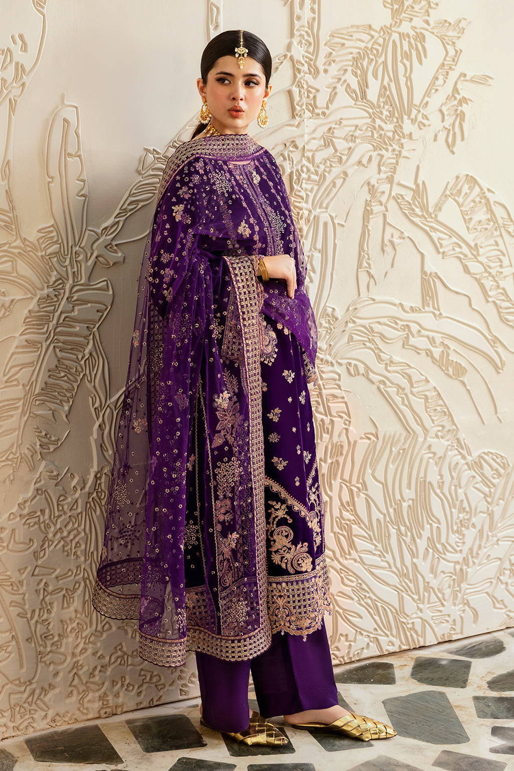 Ramsha | Velvet Collection | V-602
