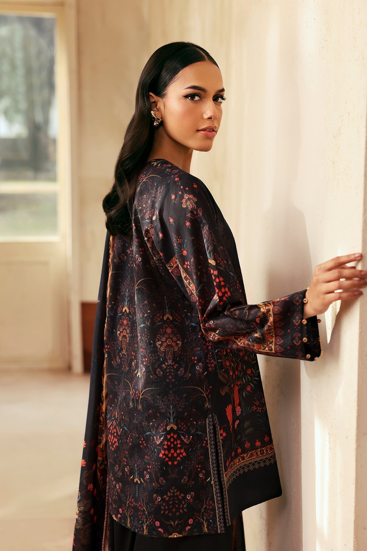 Sahar | Selene 25 | Royal Noir - House Of Zarish