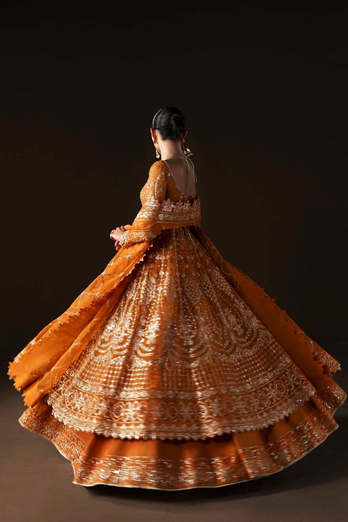 Akbar Aslam | Luxury Formals | Muselet