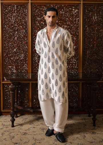 Hussain Rehar | Basic Not Basic | Ivy