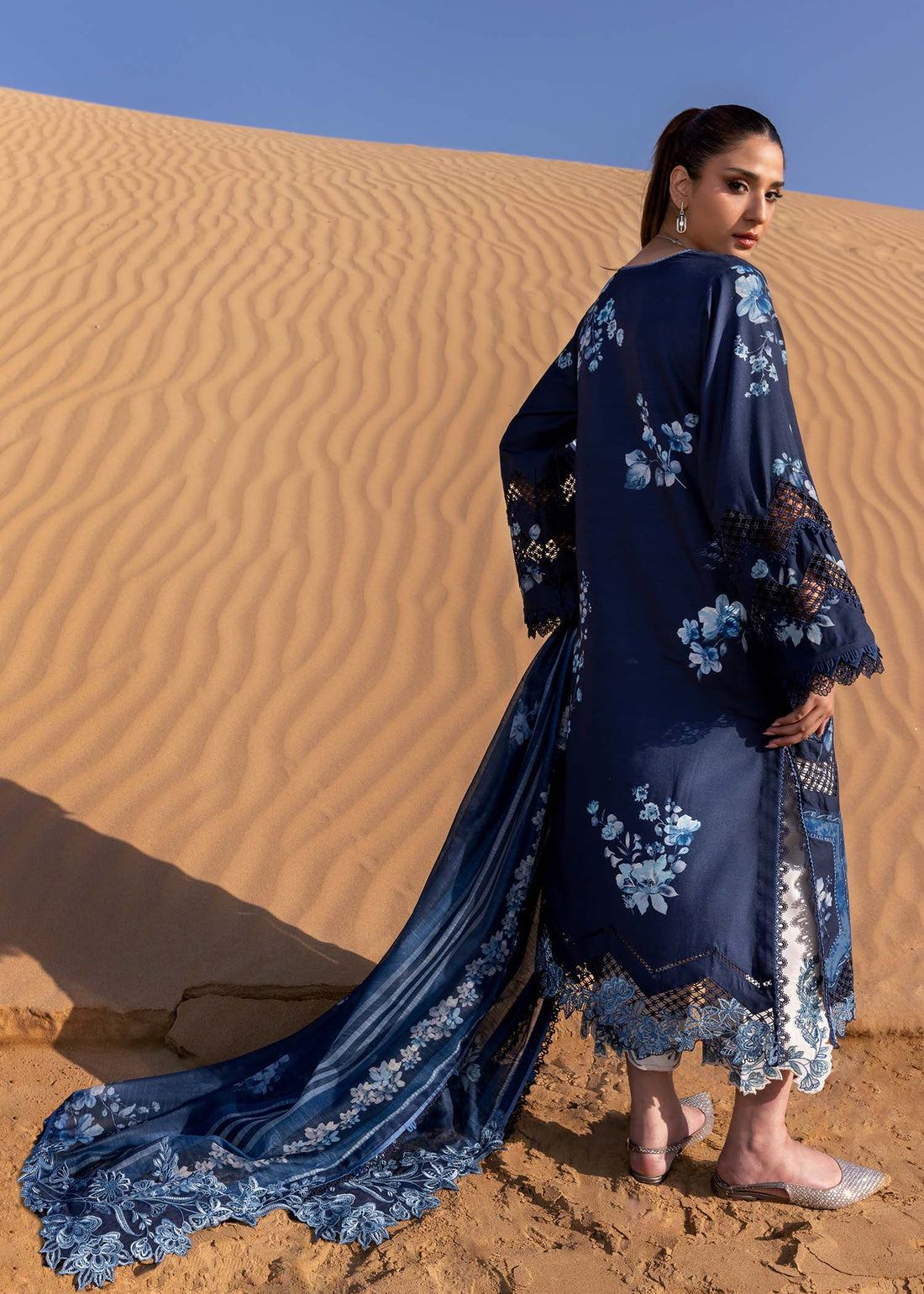 Crimson | Flow by Crimson | Under The Tuscan Love - D1 B