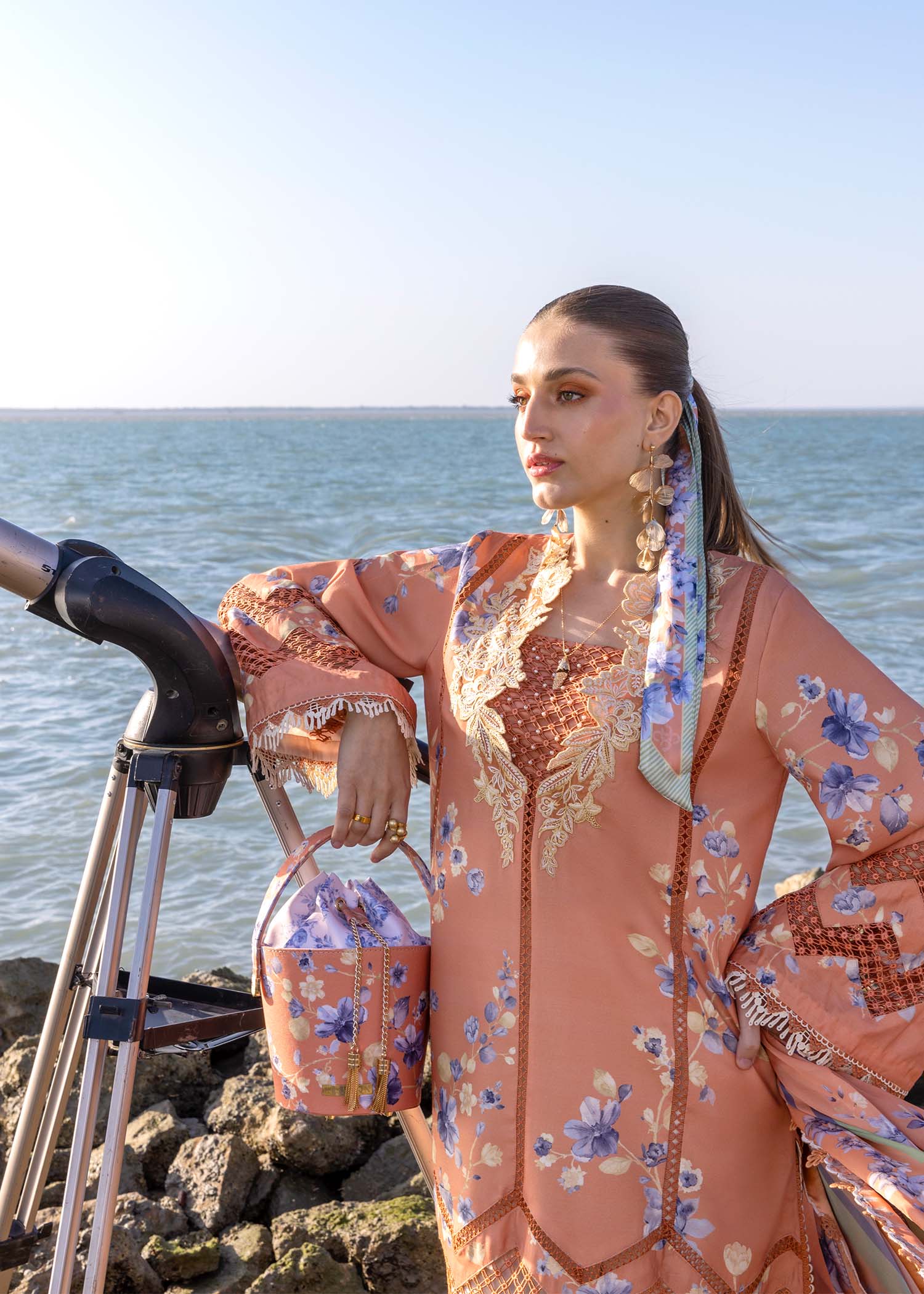 Crimson | Floe by Crimson | Under The Tuscan love - D1 A