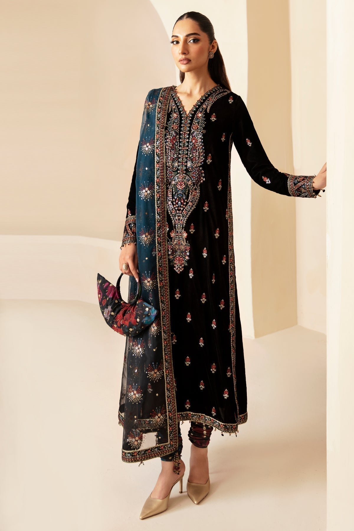 Jazmin | Velvet Edit 24 | Velvet Formal VF-2028 - House Of Anaya