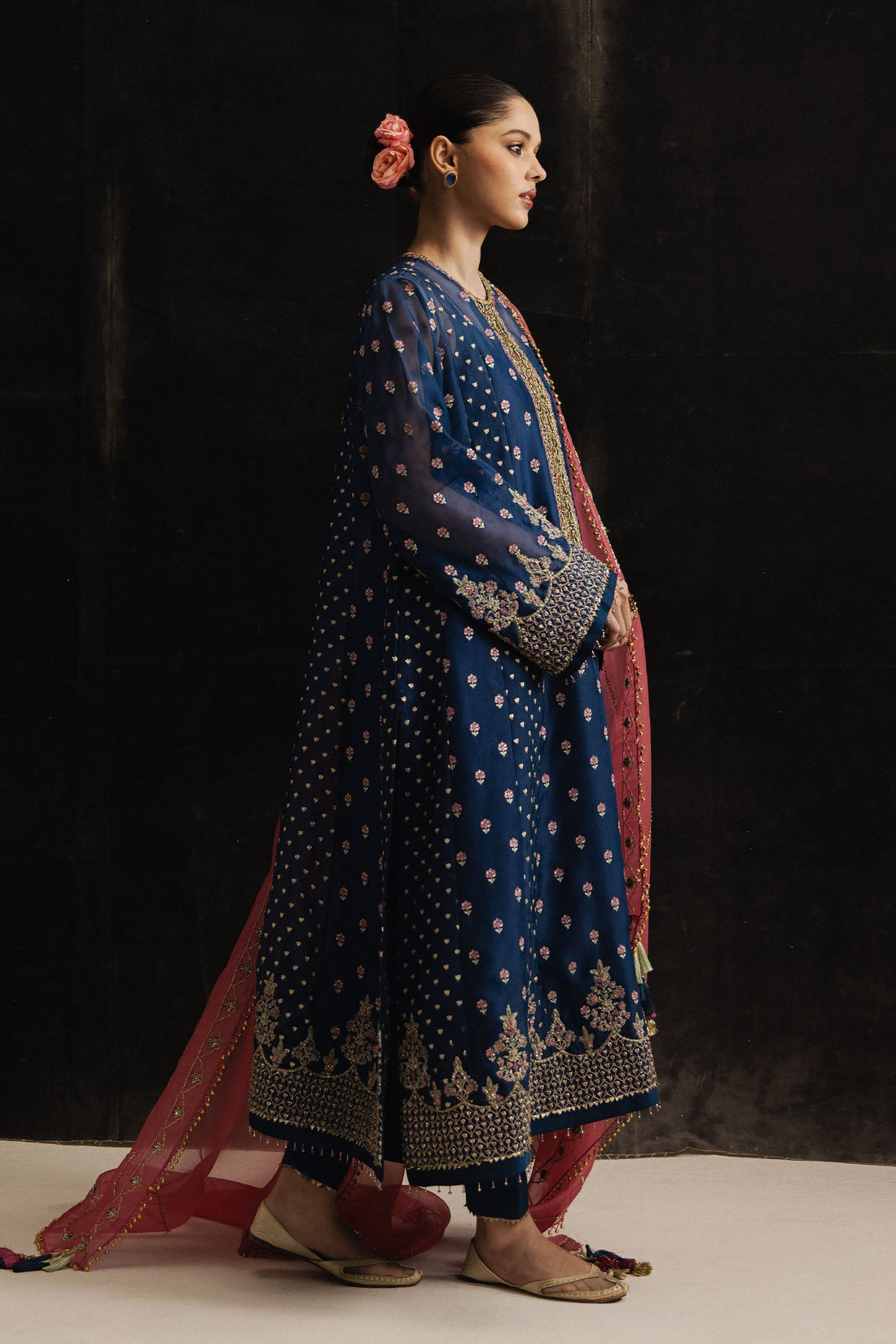 Zara Shahjahan | Studio Portraits | Parizaad