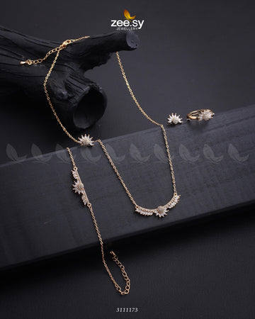 Sparrow Pendant - House Of Zarish