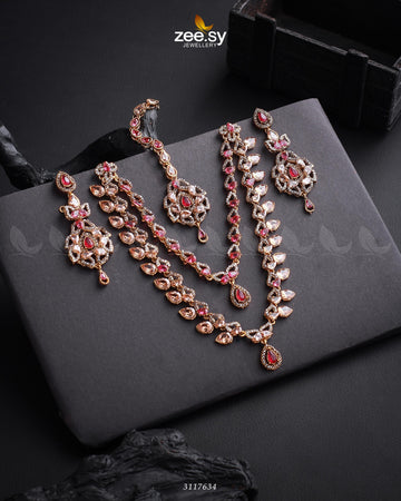 Urwa Hocane Necklace Set - House Of Zarish
