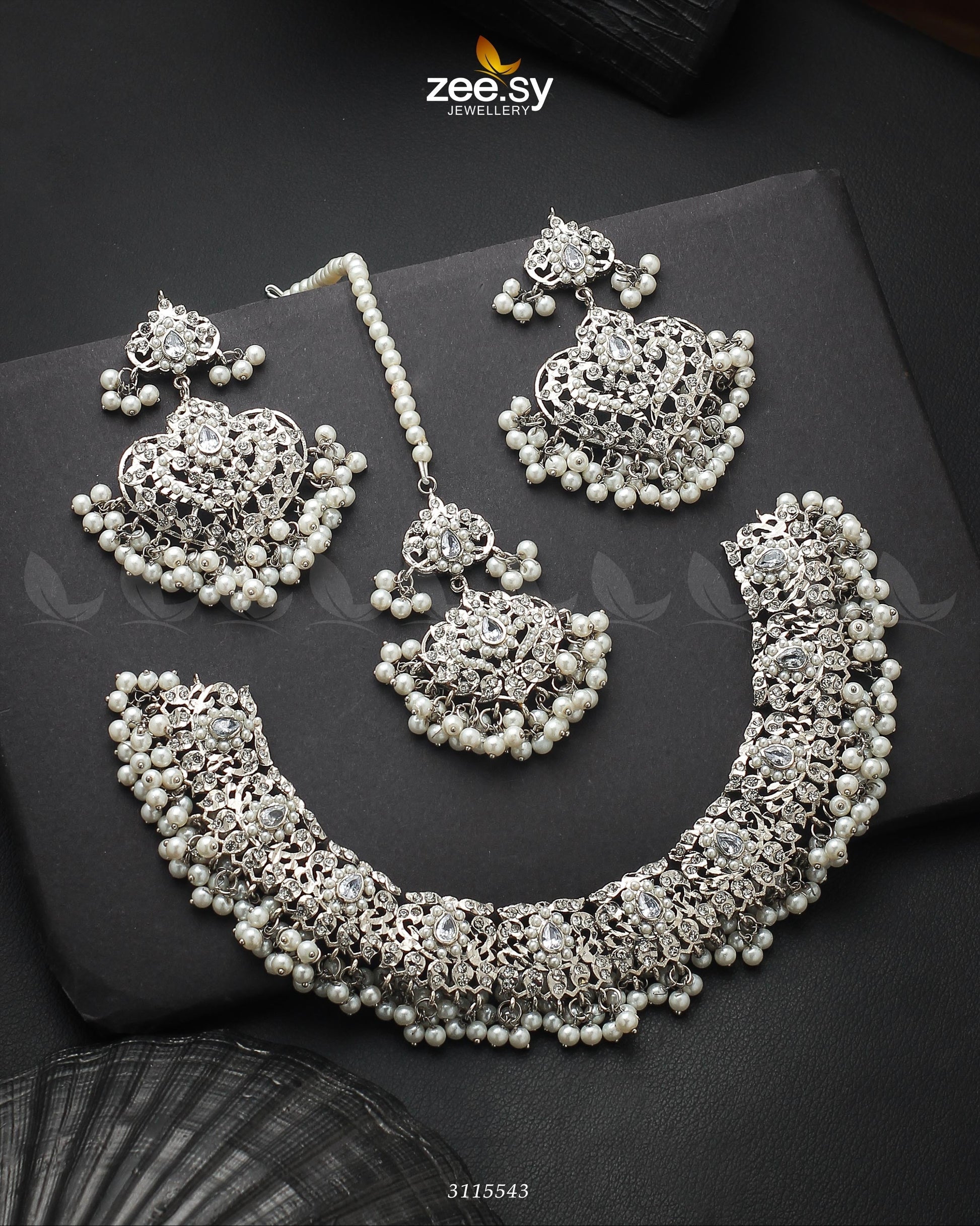 Gracious Necklace Set - House Of Zarish