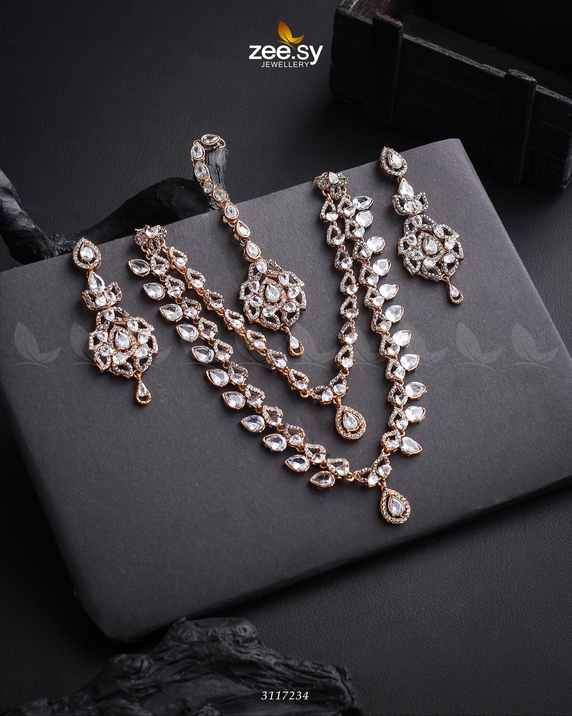 Urwa Hocane Necklace Set - House Of Zarish
