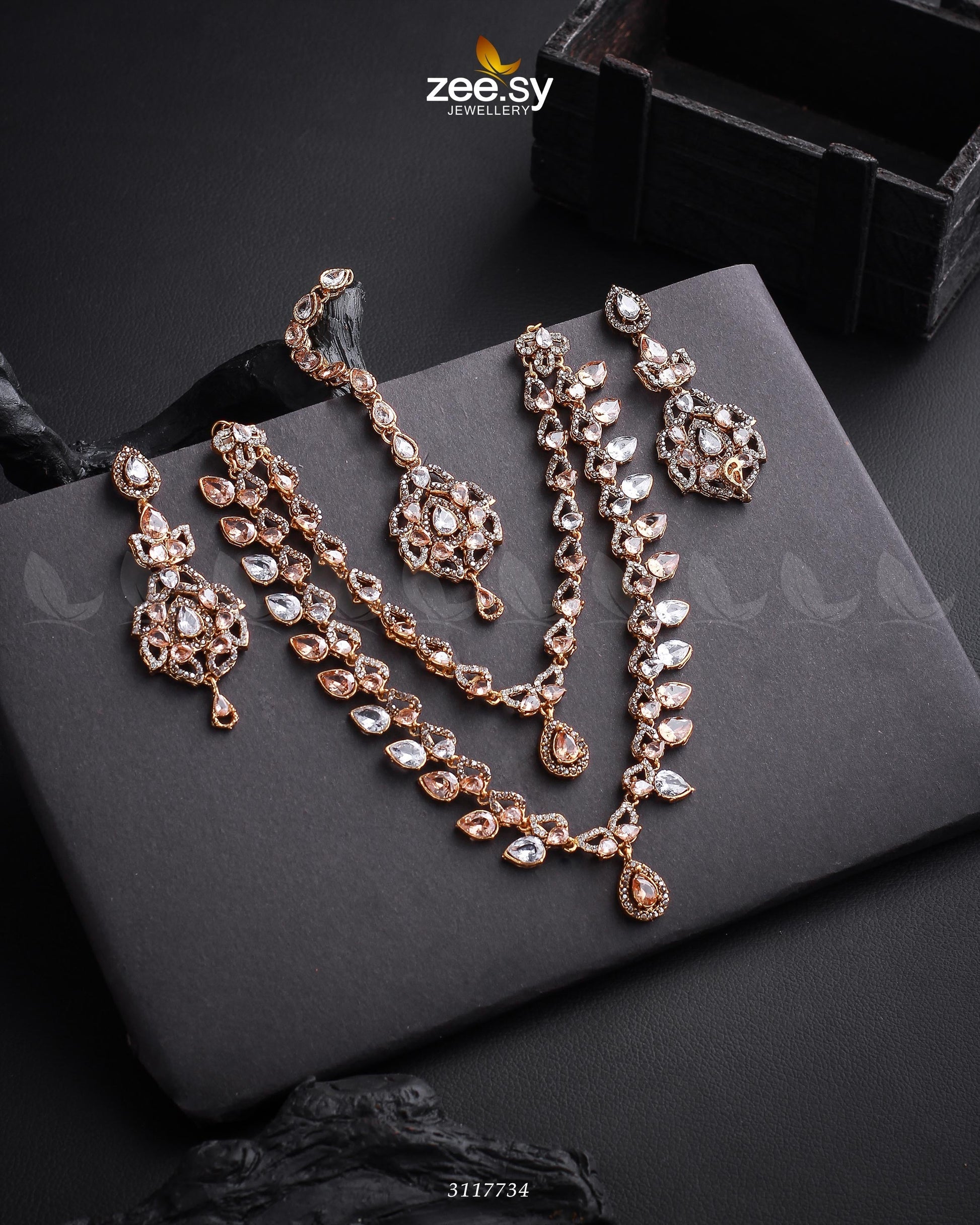 Urwa Hocane Necklace Set - House Of Zarish