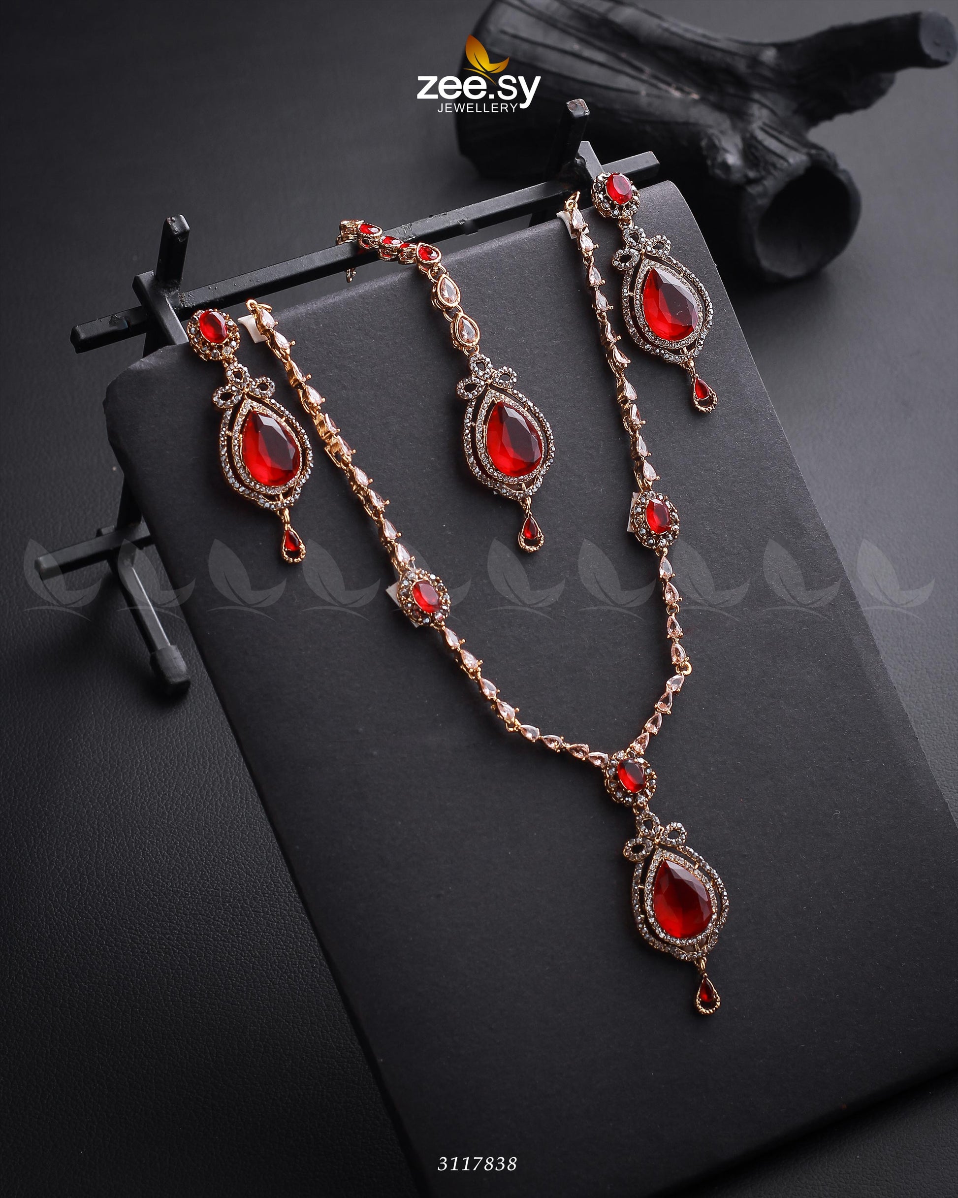 Syra Yousuf Necklace Set - House Of Zarish