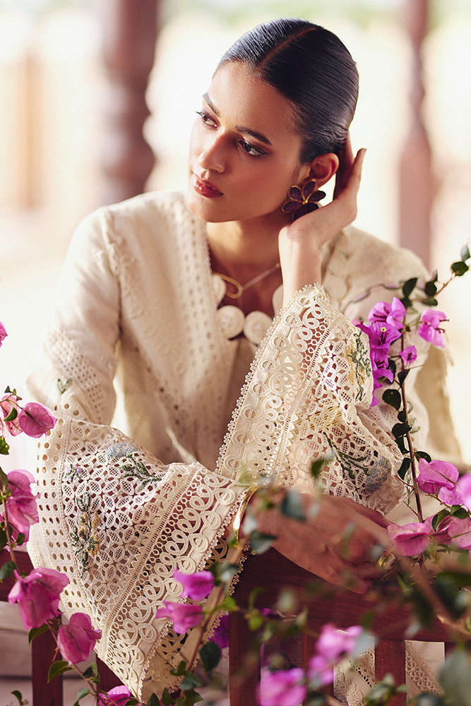 Suffuse | Casual Pret 25 | AFRA