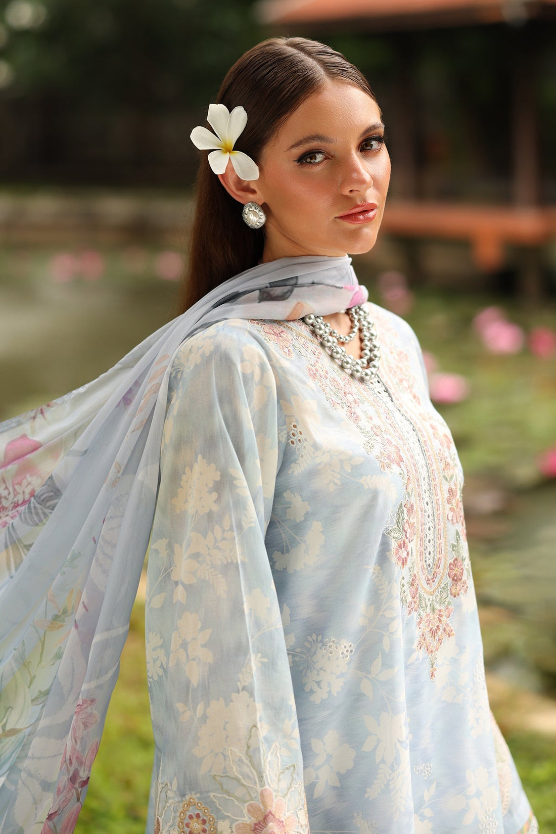 Baroque | Embroidered Lawn | SF-4250