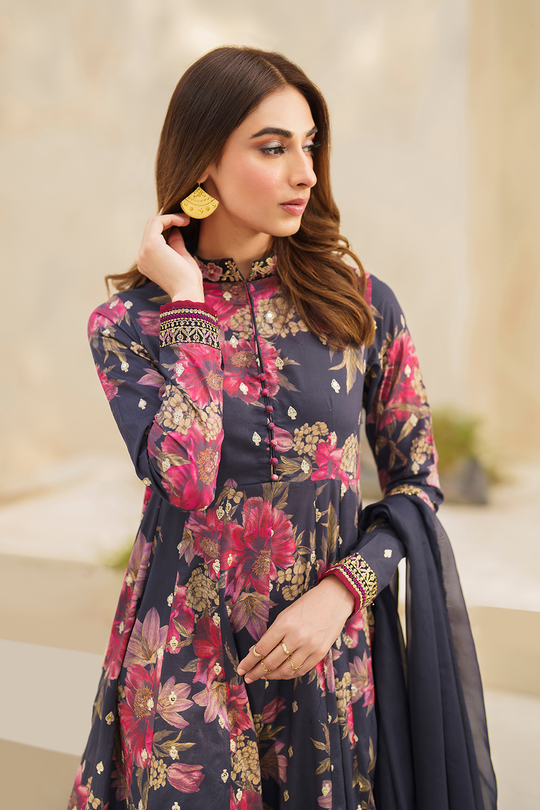 Iznik | Exclusive Lawn | SFL-12 EMBROIDERED LAWN