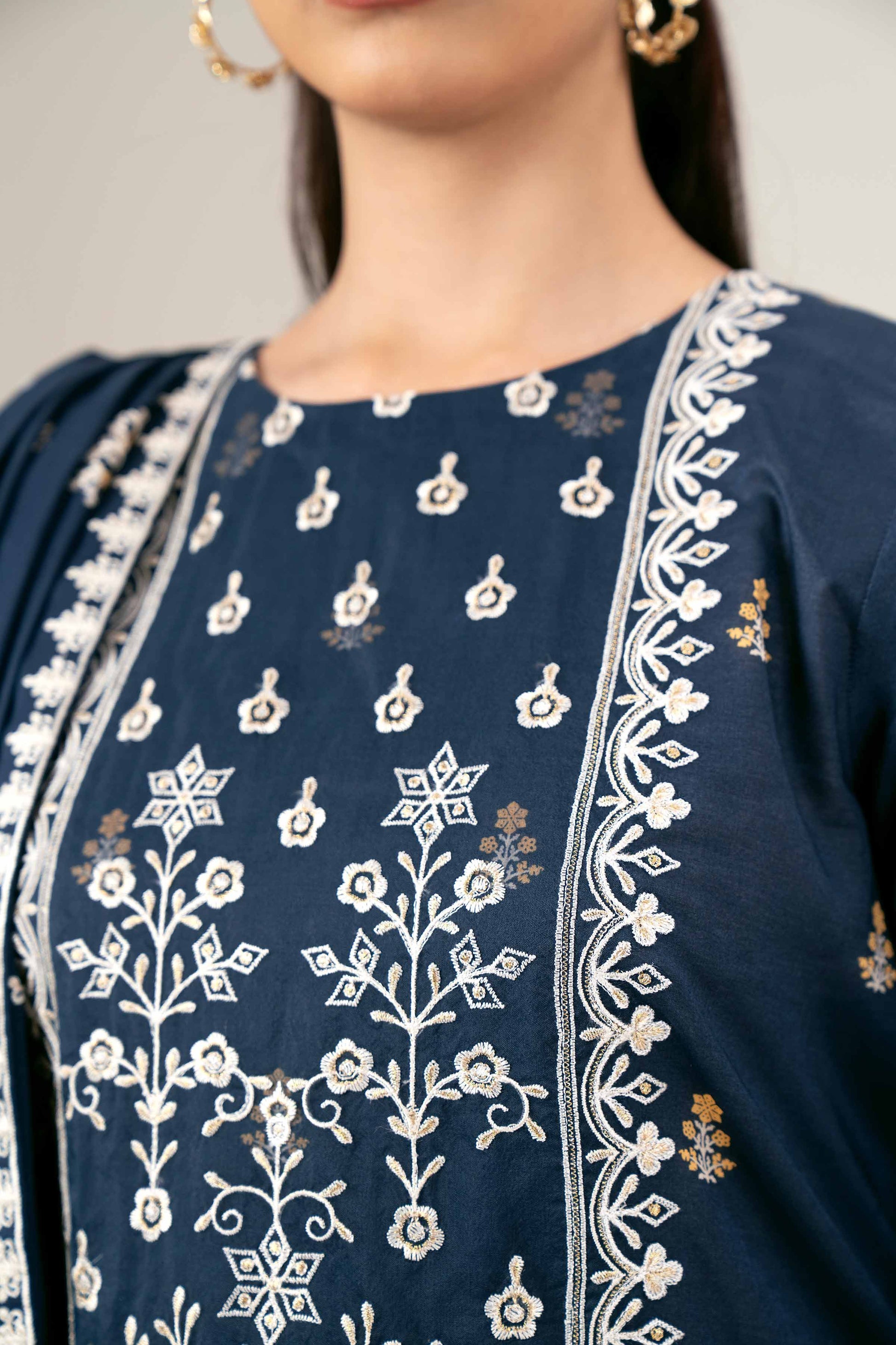 Nishat | Cross Season Edit | 42401989-1 - House of Zarish