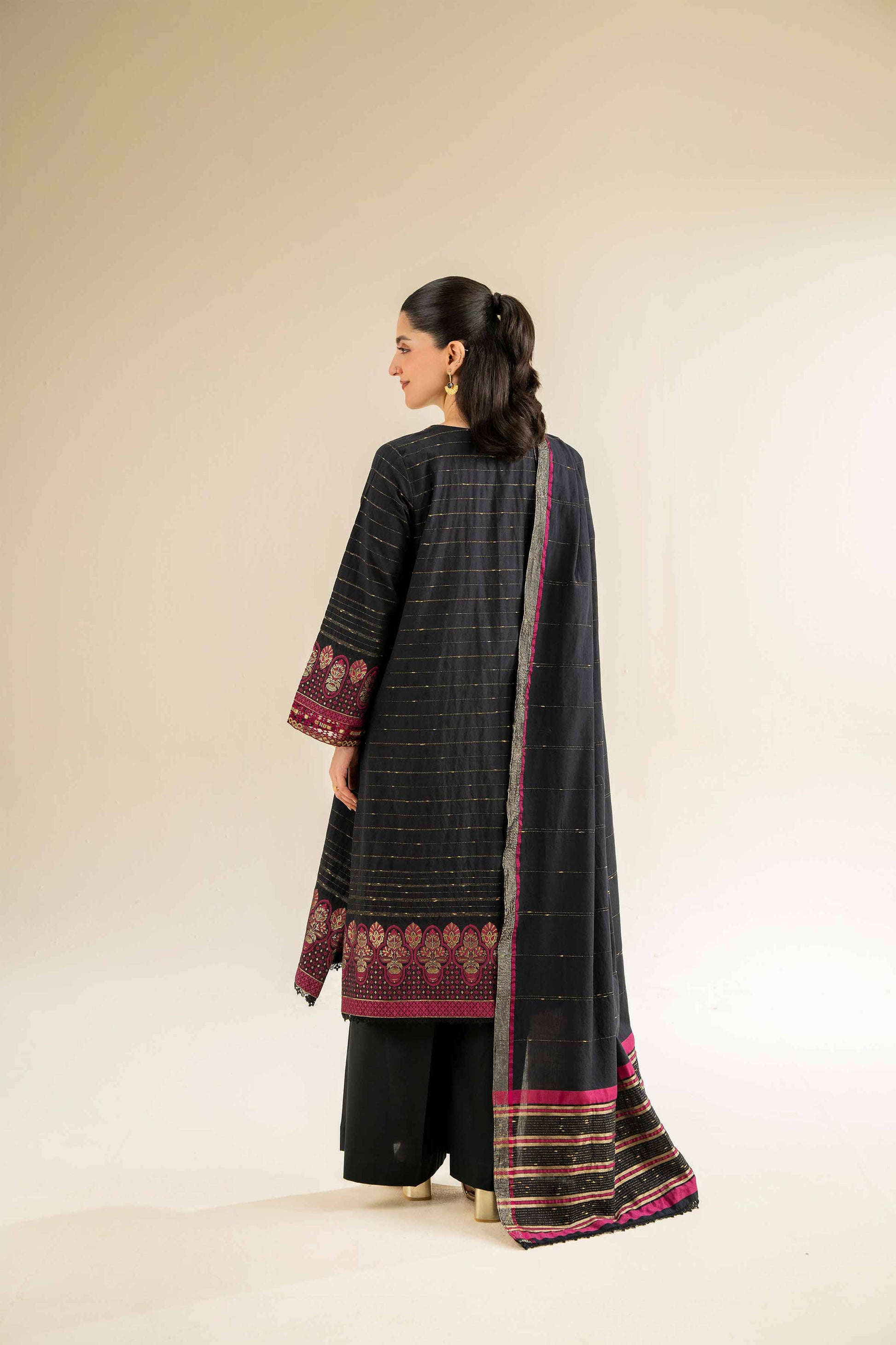 Nishat | Cross Season Edit | 42501041 - House of Zarish