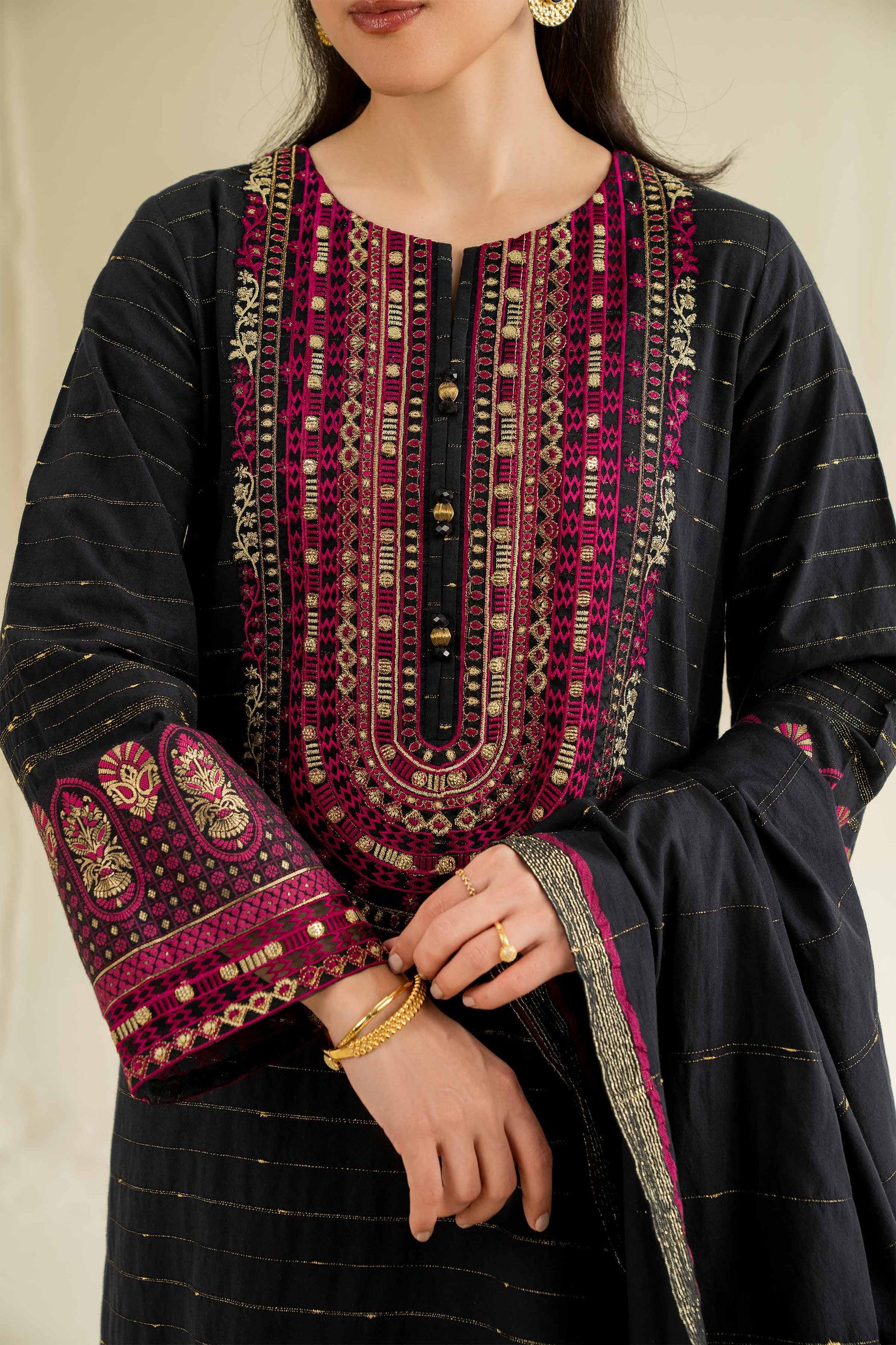 Nishat | Cross Season Edit | 42501041 - House of Zarish